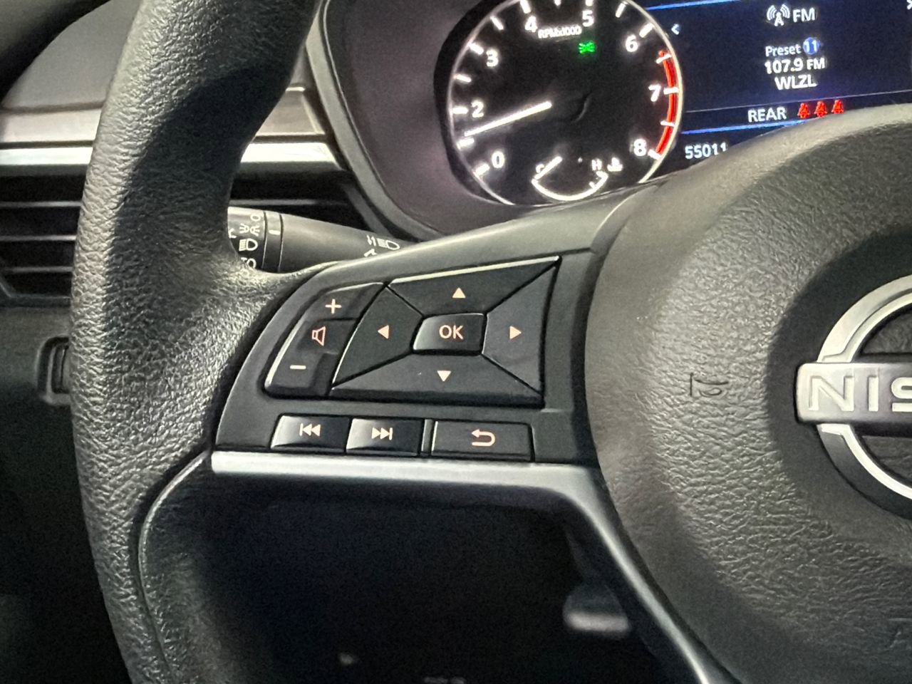 Used 2024 Nissan Altima 2.5 SV image 19