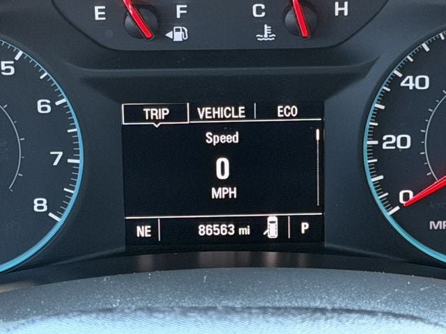 Used 2018 Chevrolet Equinox LT AWD/4WD image 15