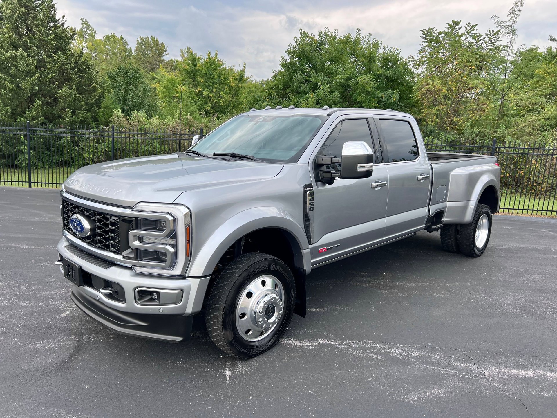 Used 2024 Ford F450 Limited w/ FX4 Off-Road Package image 24