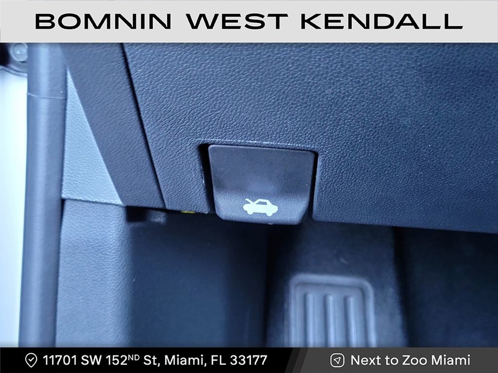 Used 2026 Chevrolet Equinox LT w/ Safety and Technology Package image 29