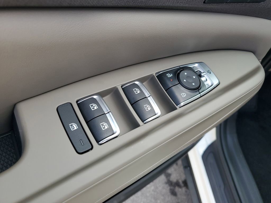 New 2026 Kia Carnival EX image 9