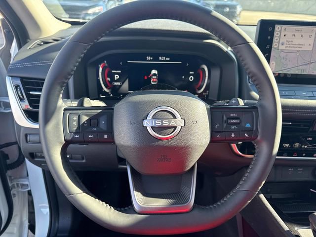 Used 2025 Nissan Rogue SL w/ Tech Package image 29