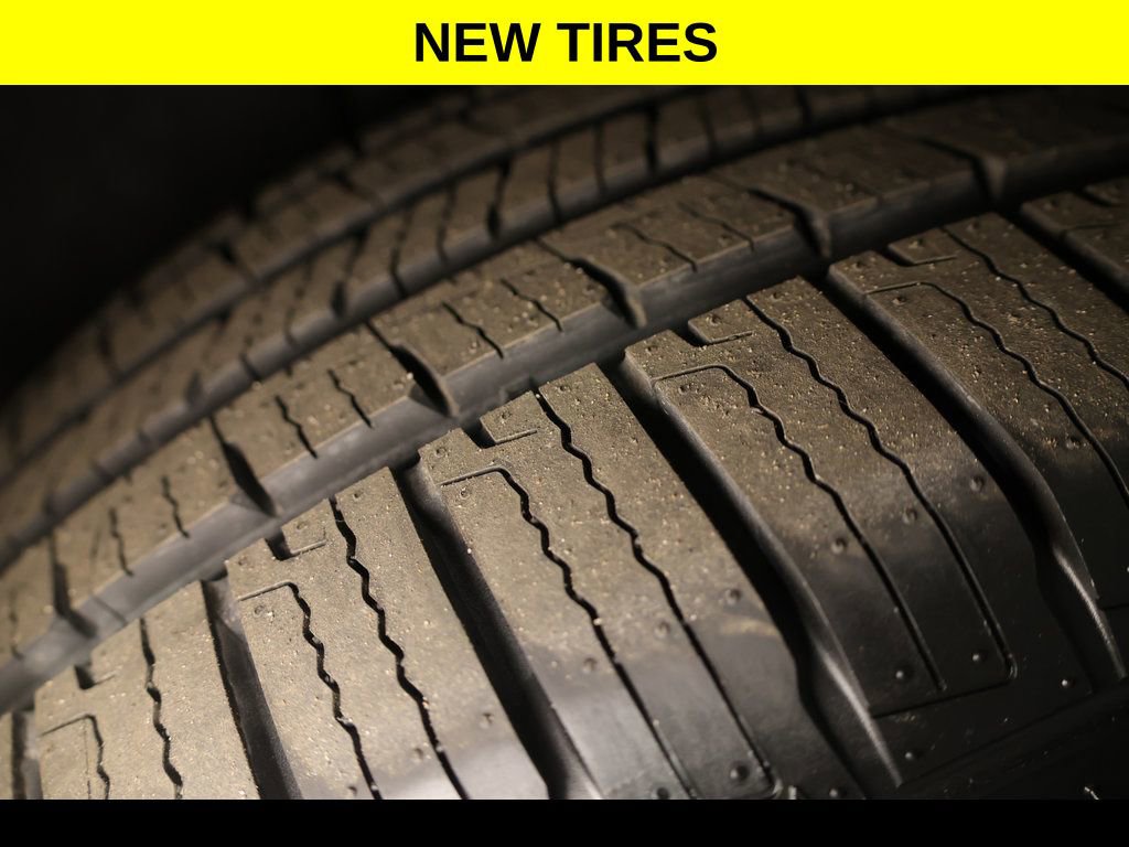 Used 2025 Dodge Durango GT image 6