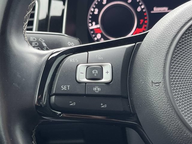Used 2019 Volkswagen Golf R 4-Door AWD/4WD image 27