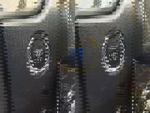 Used 2023 Toyota 4Runner TRD Off-Road Premium w/ Moonroof Package AWD/4WD image 25