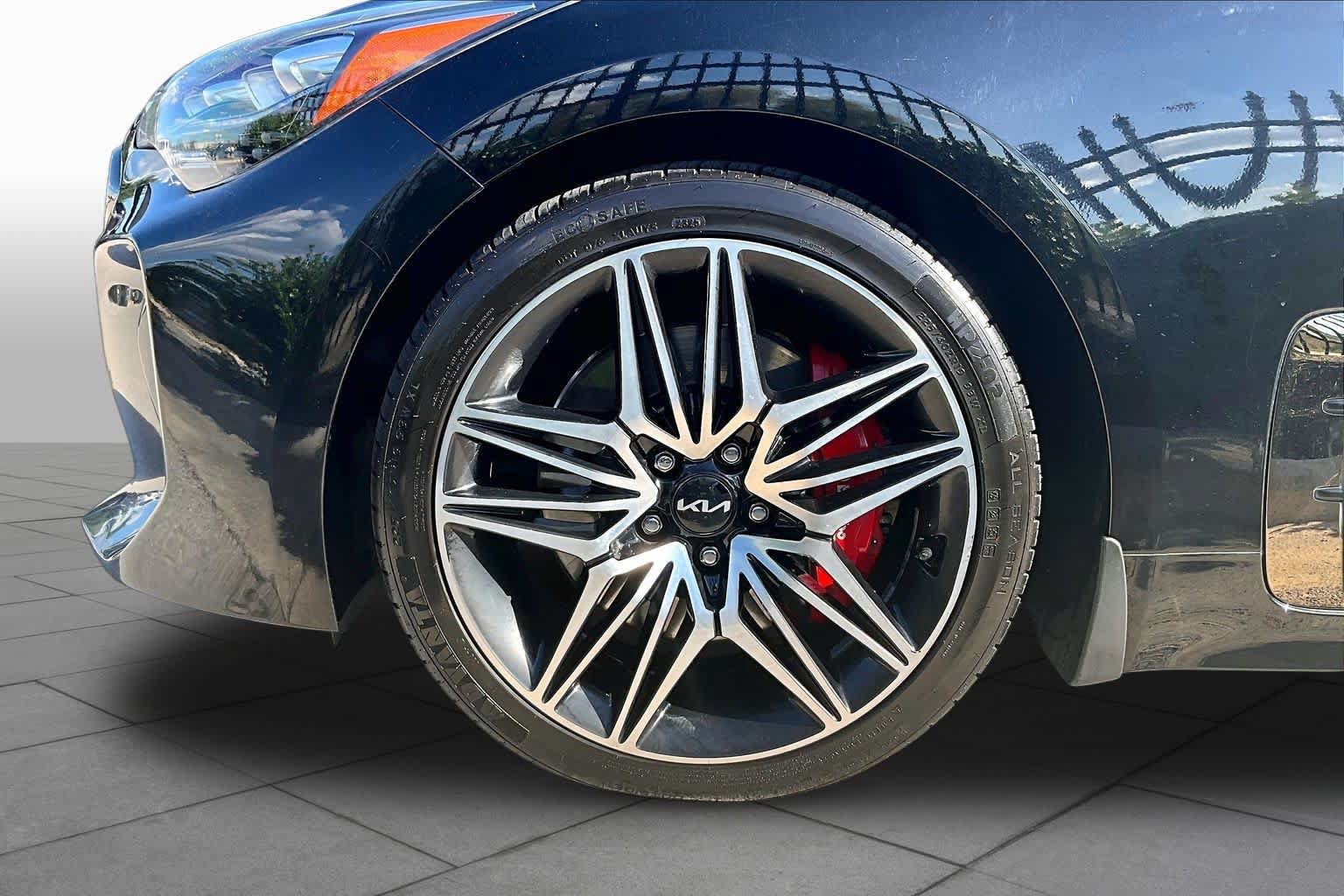 Used 2022 Kia Stinger GT2 w/ Red Interior Color Package RWD image 11