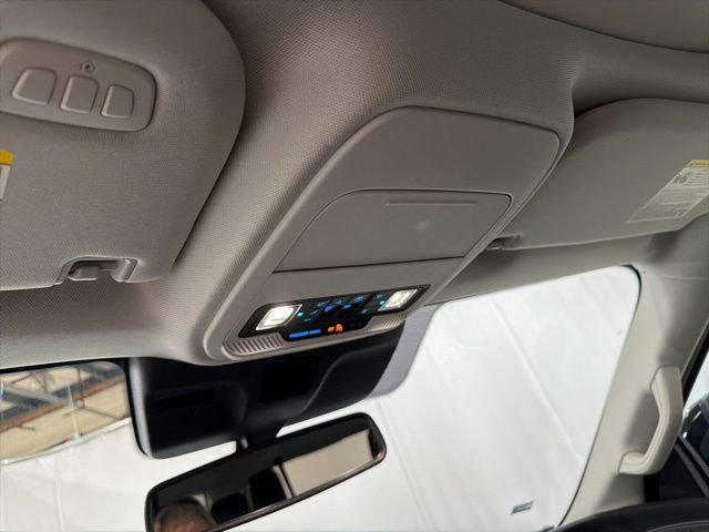 Used 2025 Ford Expedition Platinum AWD/4WD image 20