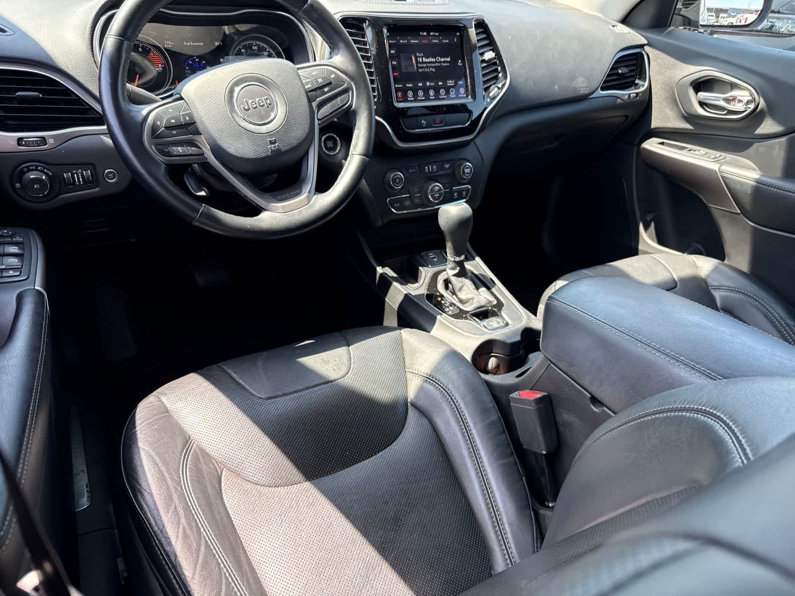 Used 2019 Jeep Cherokee Limited FWD image 22