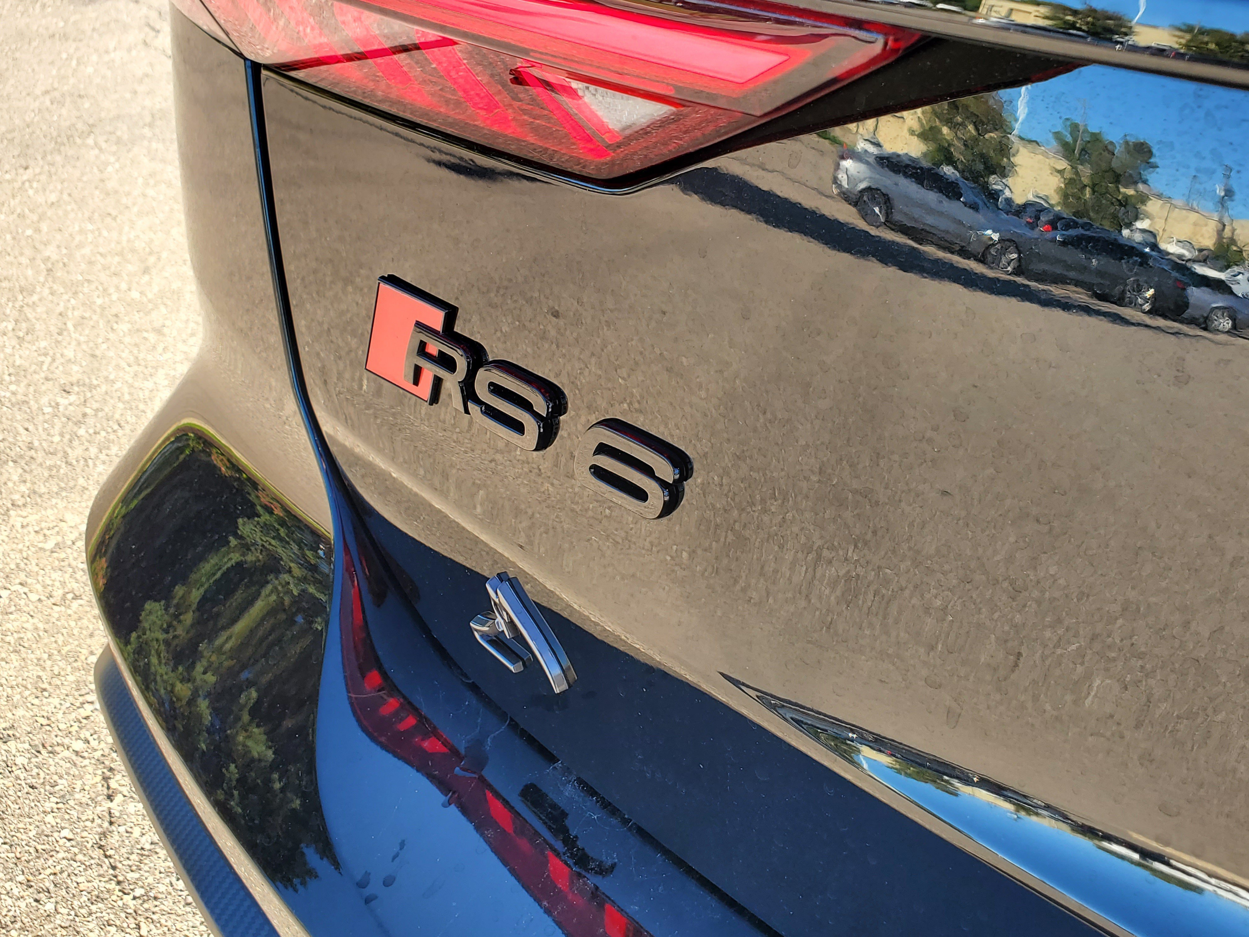 Used 2024 Audi RS 6 performance w/ Matte Carbon Package AWD/4WD image 39