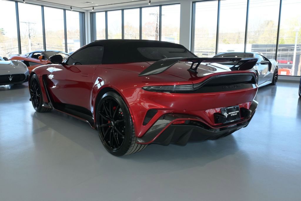 Used 2023 Aston Martin V12 Vantage Roadster RWD image 7