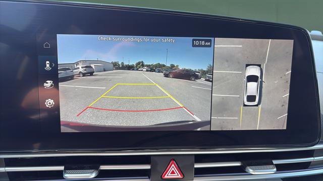 Used 2024 Hyundai Elantra Limited FWD image 12