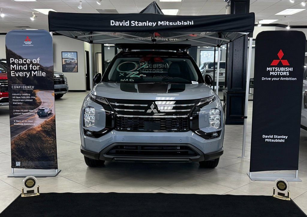 New 2026 Mitsubishi Outlander ES image 26