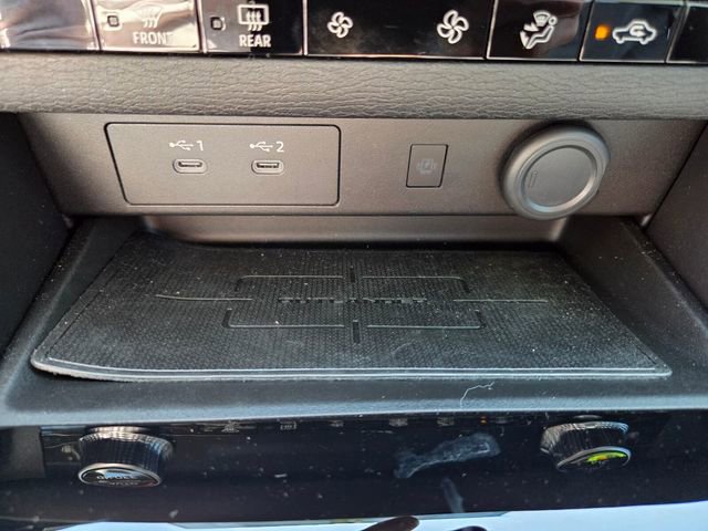 Used 2025 Mitsubishi Outlander SE image 27