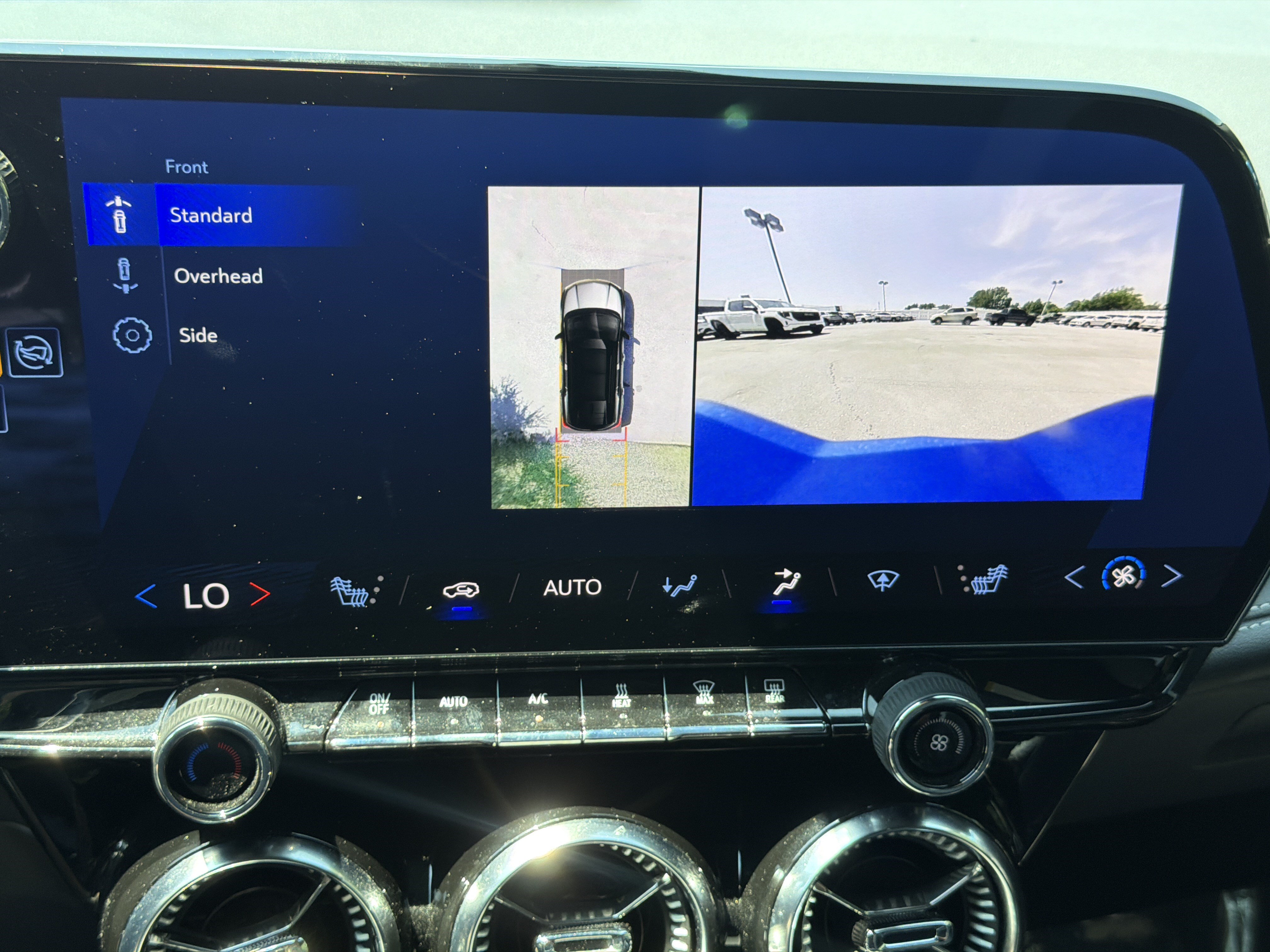 Used 2024 Chevrolet Blazer EV LT AWD/4WD image 33