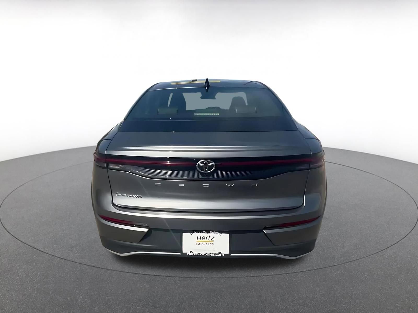 Used 2025 Toyota Crown XLE image 12