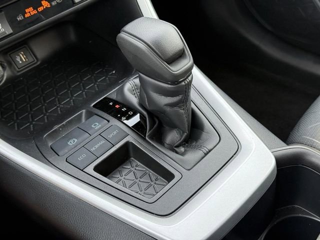 Used 2025 Toyota RAV4 XLE w/ Weather Package FWD image 19