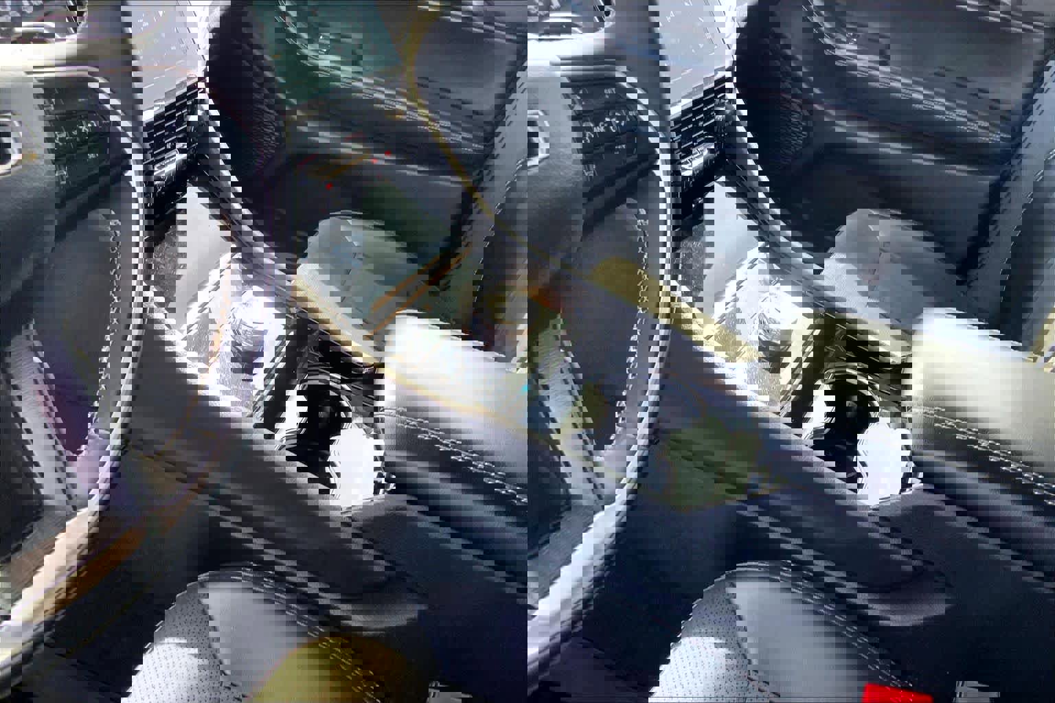 Used 2023 Jeep Grand Cherokee L Laredo image 17