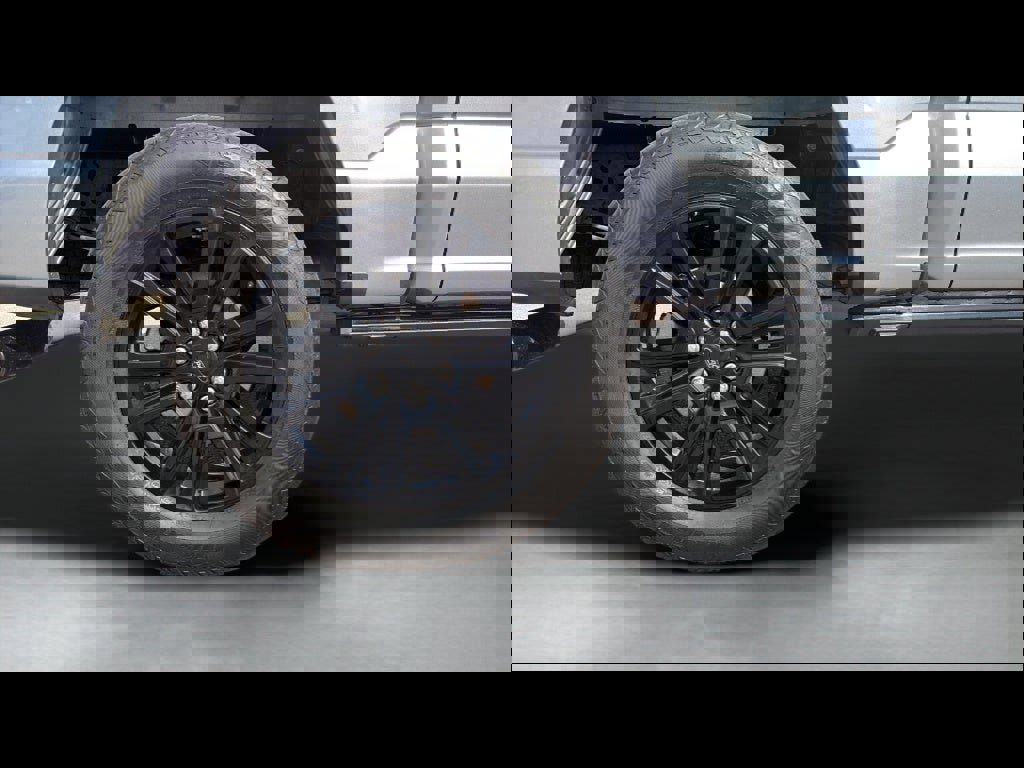 Used 2024 Ford F150 Platinum w/ Equipment Group 702A High image 27