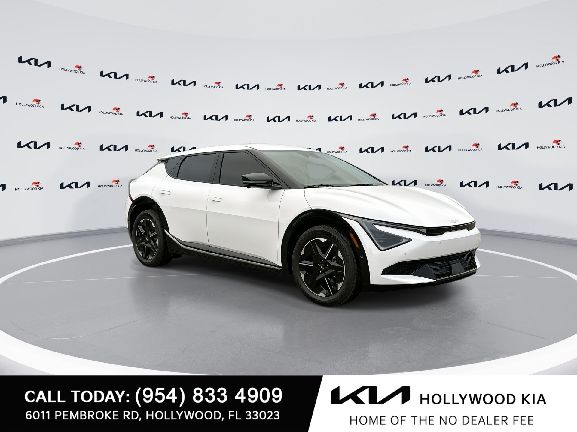 New 2025 Kia EV6 Wind RWD image 2