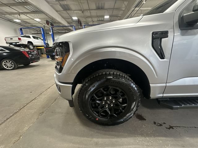 New 2026 Ford F150 XLT w/ XLT Black Appearance Package AWD/4WD image 23