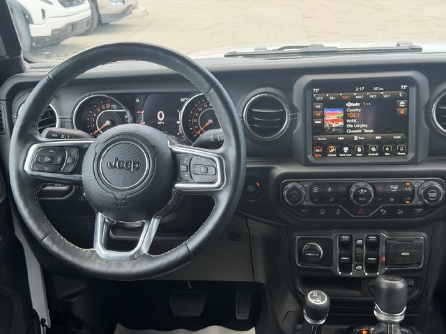 Used 2019 Jeep Wrangler Unlimited Sahara AWD/4WD image 26