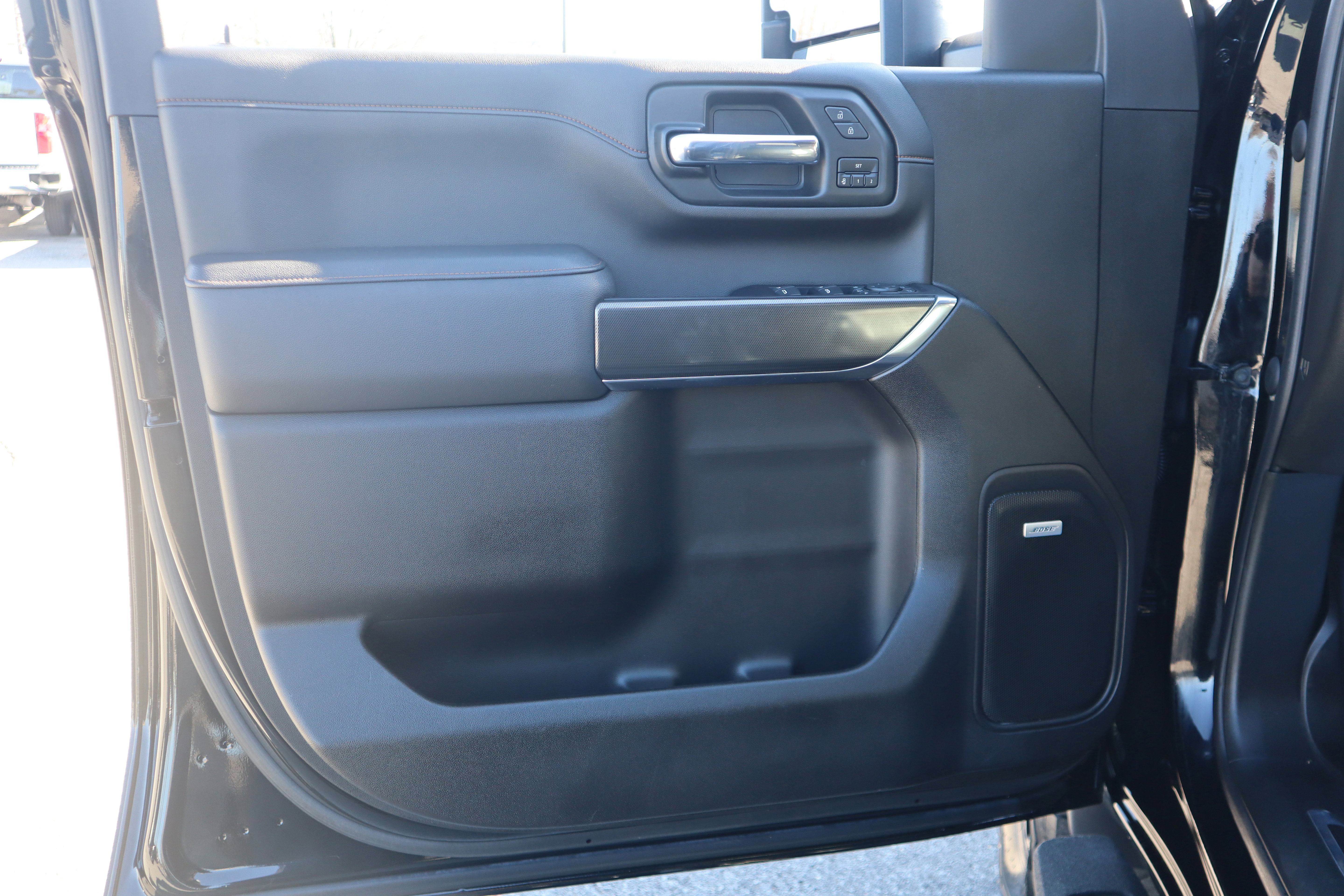 Used 2022 GMC Sierra 2500 AT4 w/ AT4 Premium Plus Package image 31