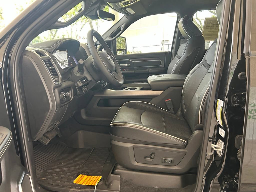 Used 2025 RAM 2500 Laramie w/ Night Edition AWD/4WD image 6
