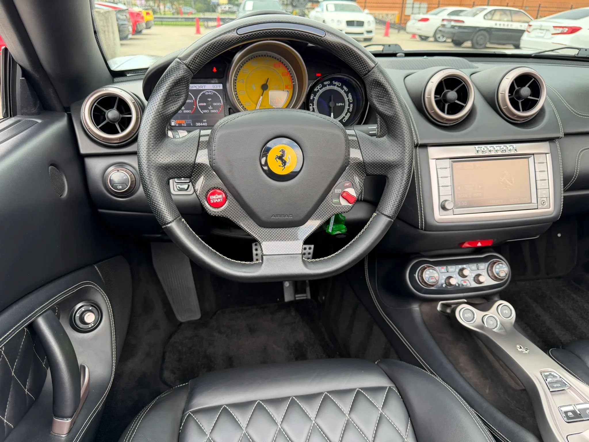 Used 2010 Ferrari California RWD image 29
