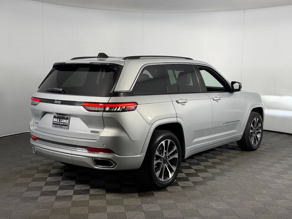 Used 2023 Jeep Grand Cherokee Overland AWD/4WD image 8