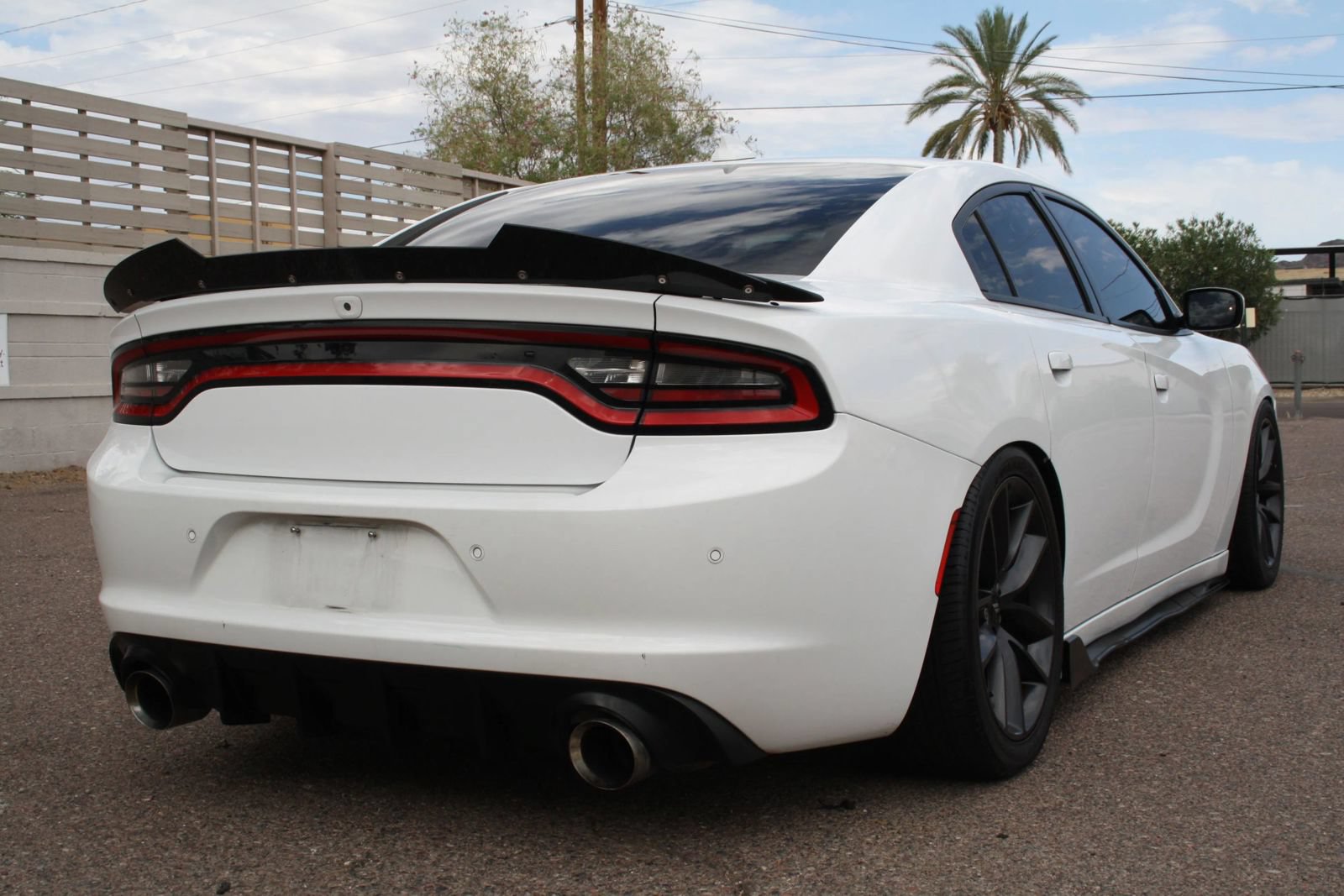 Used 2015 Dodge Charger R/T RWD image 4