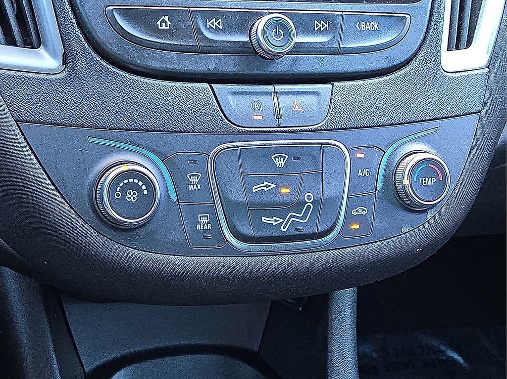 Used 2024 Chevrolet Malibu RS image 28