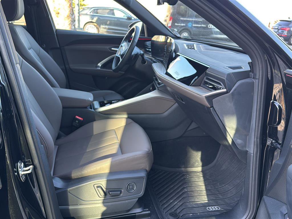 Certified 2025 Audi Q5 Premium Plus w/ Premium Plus image 13