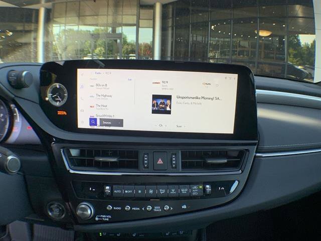 Used 2025 Lexus ES 350 F Sport image 16