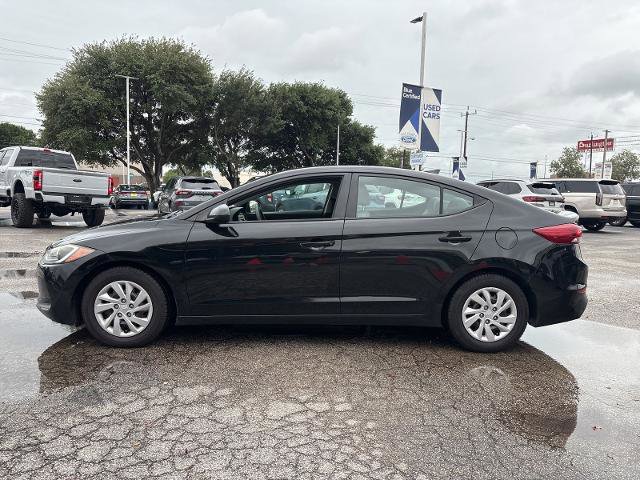 Used 2017 Hyundai Elantra SE FWD image 7