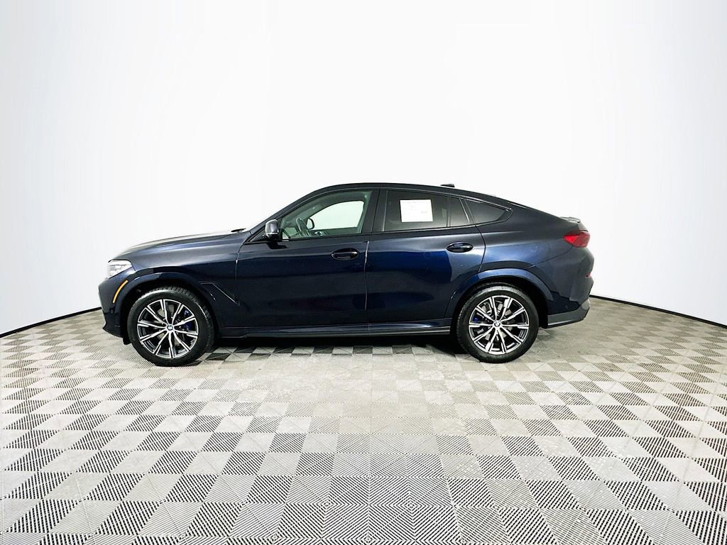 Used 2022 BMW X6 M50i w/ Premium Package image 5