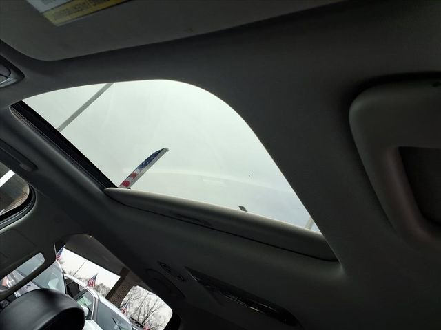 Used 2025 Kia Telluride S image 10