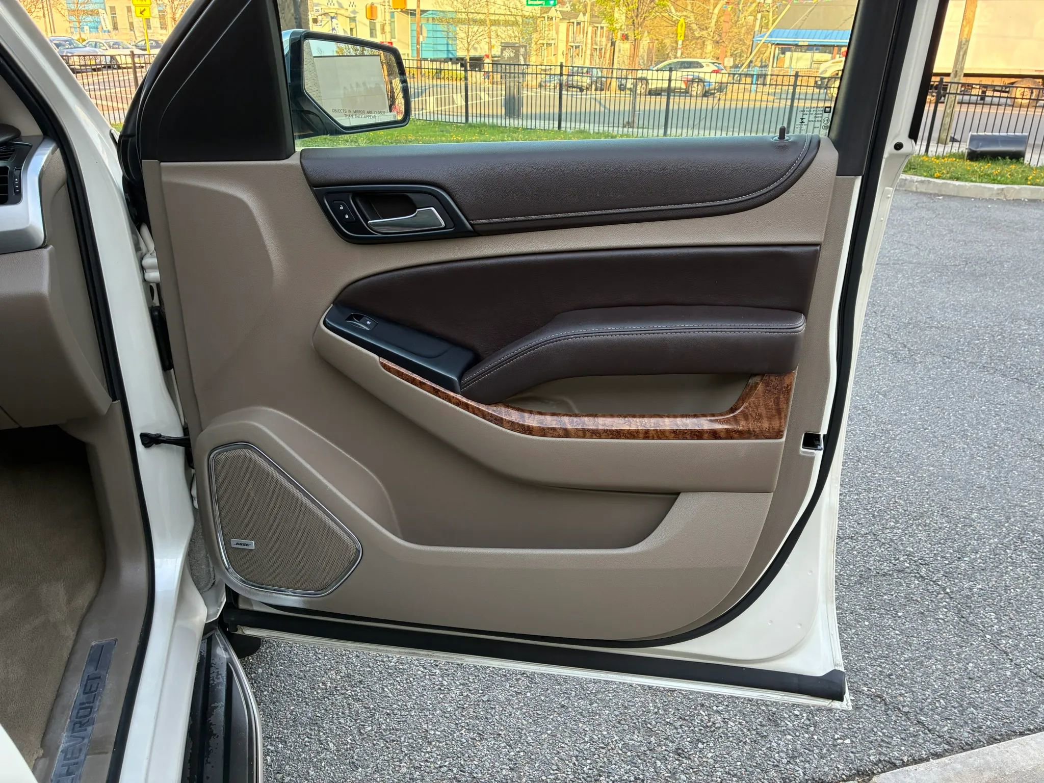 Used 2015 Chevrolet Tahoe LTZ image 15