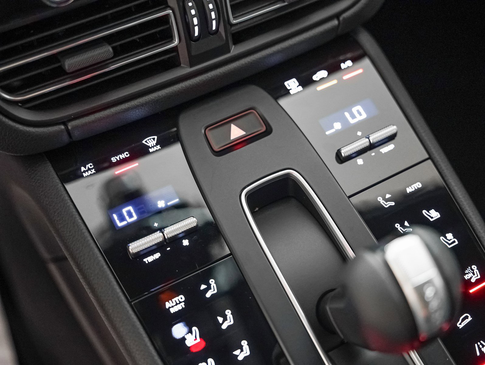 New 2026 Porsche Macan S image 21