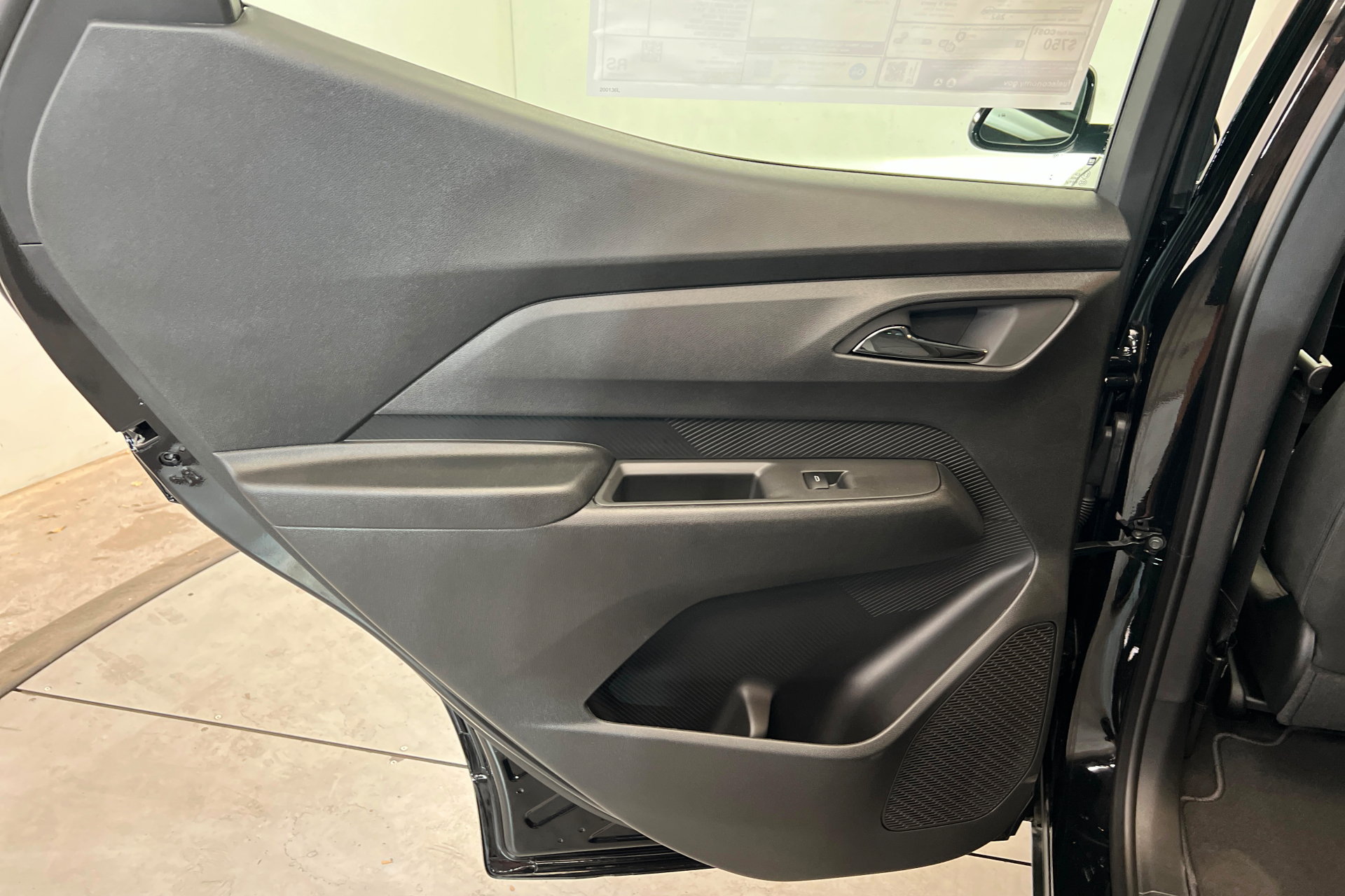 New 2027 Chevrolet Bolt LT w/ Comfort Package FWD image 19