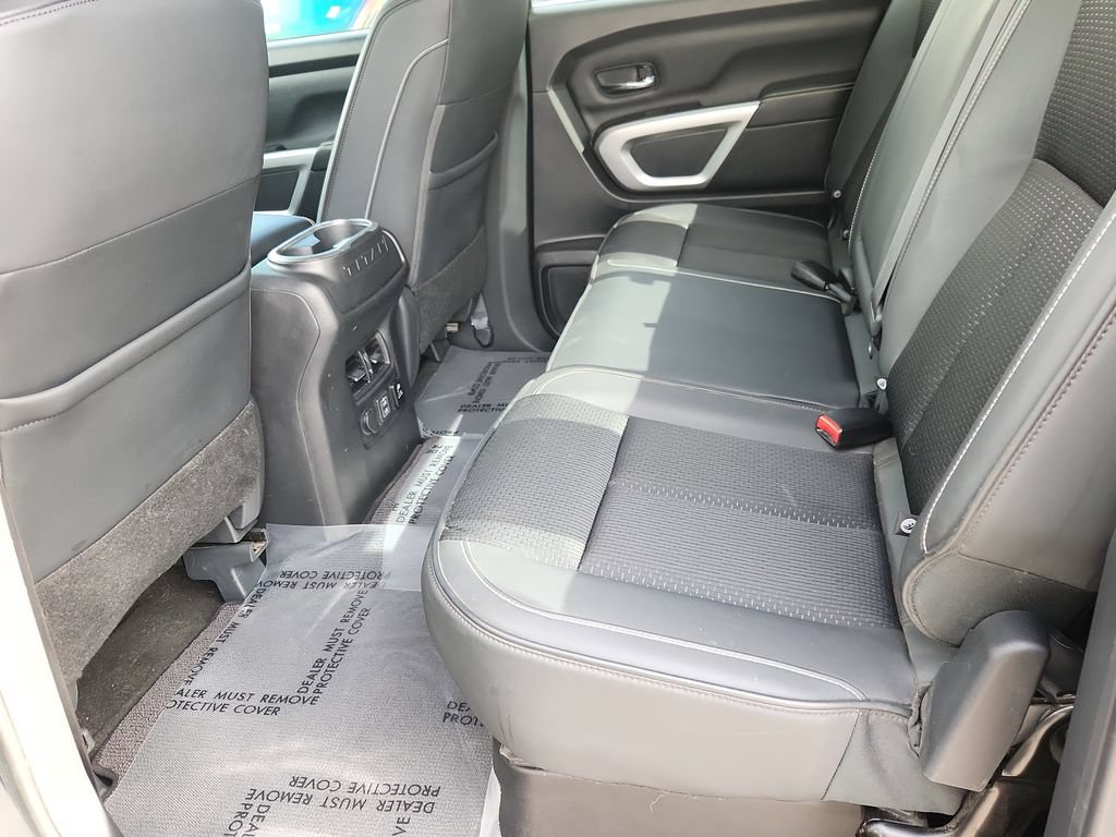 Used 2019 Nissan Titan PRO-4X AWD/4WD image 10