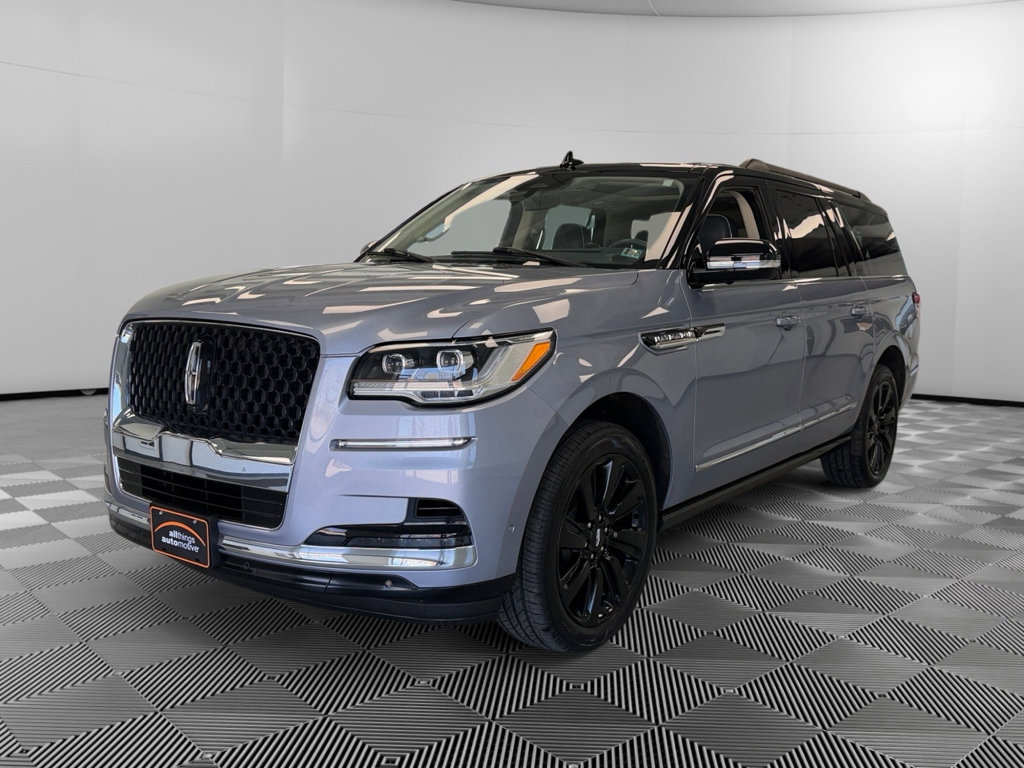 Used 2023 Lincoln Navigator L Black Label AWD/4WD image 4