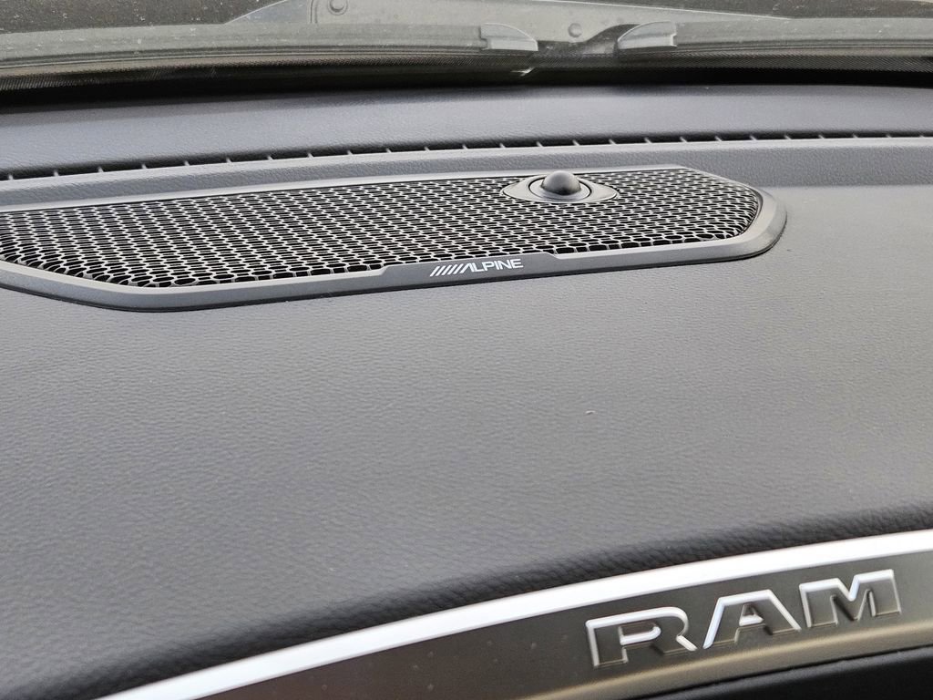 New 2026 RAM 1500 4x4 Crew Cab image 17