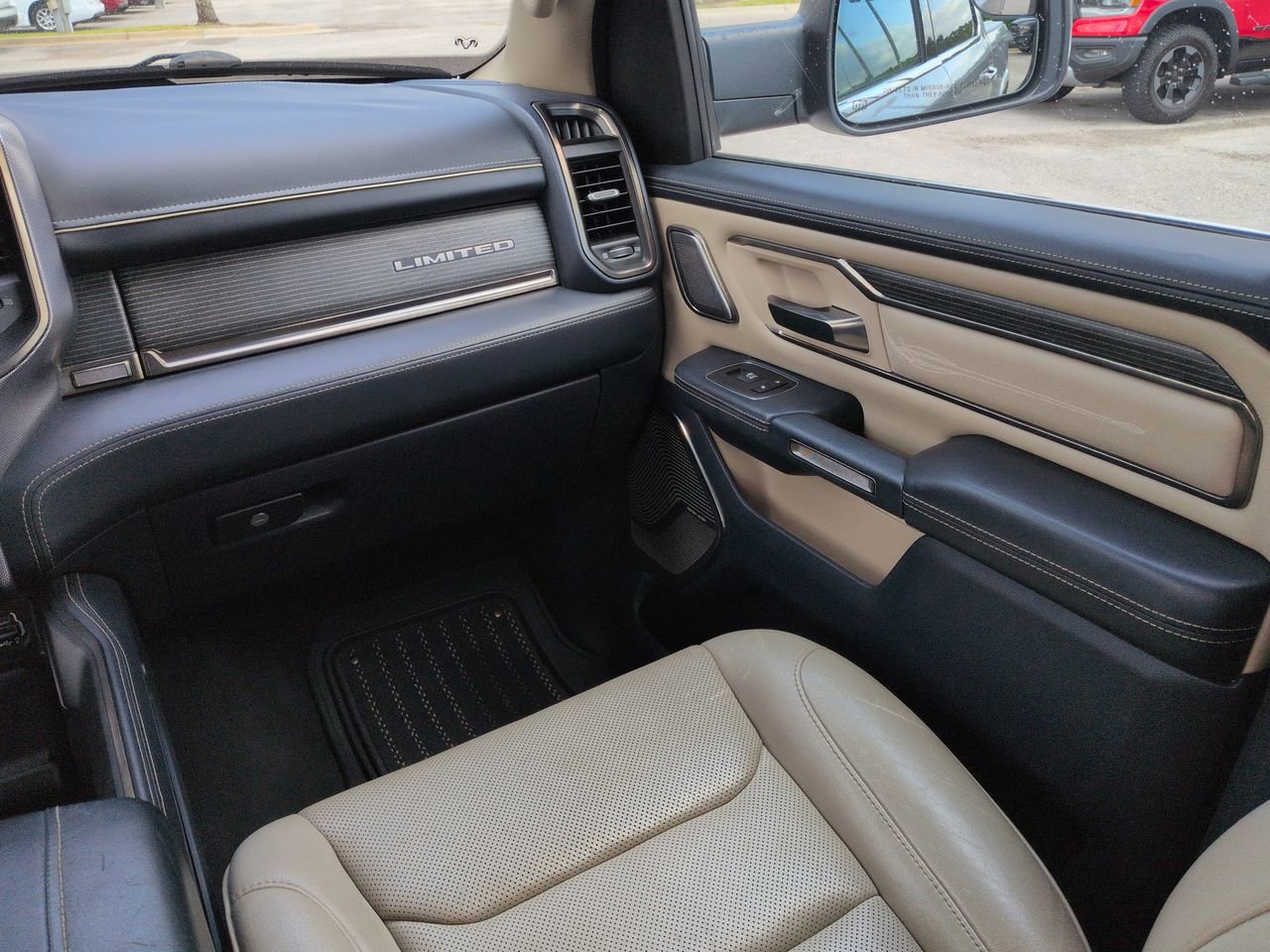 Used 2019 RAM 1500 Limited AWD/4WD image 16