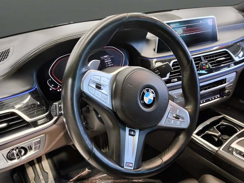 Used 2021 BMW 750i xDrive w/ Executive Package AWD/4WD image 15