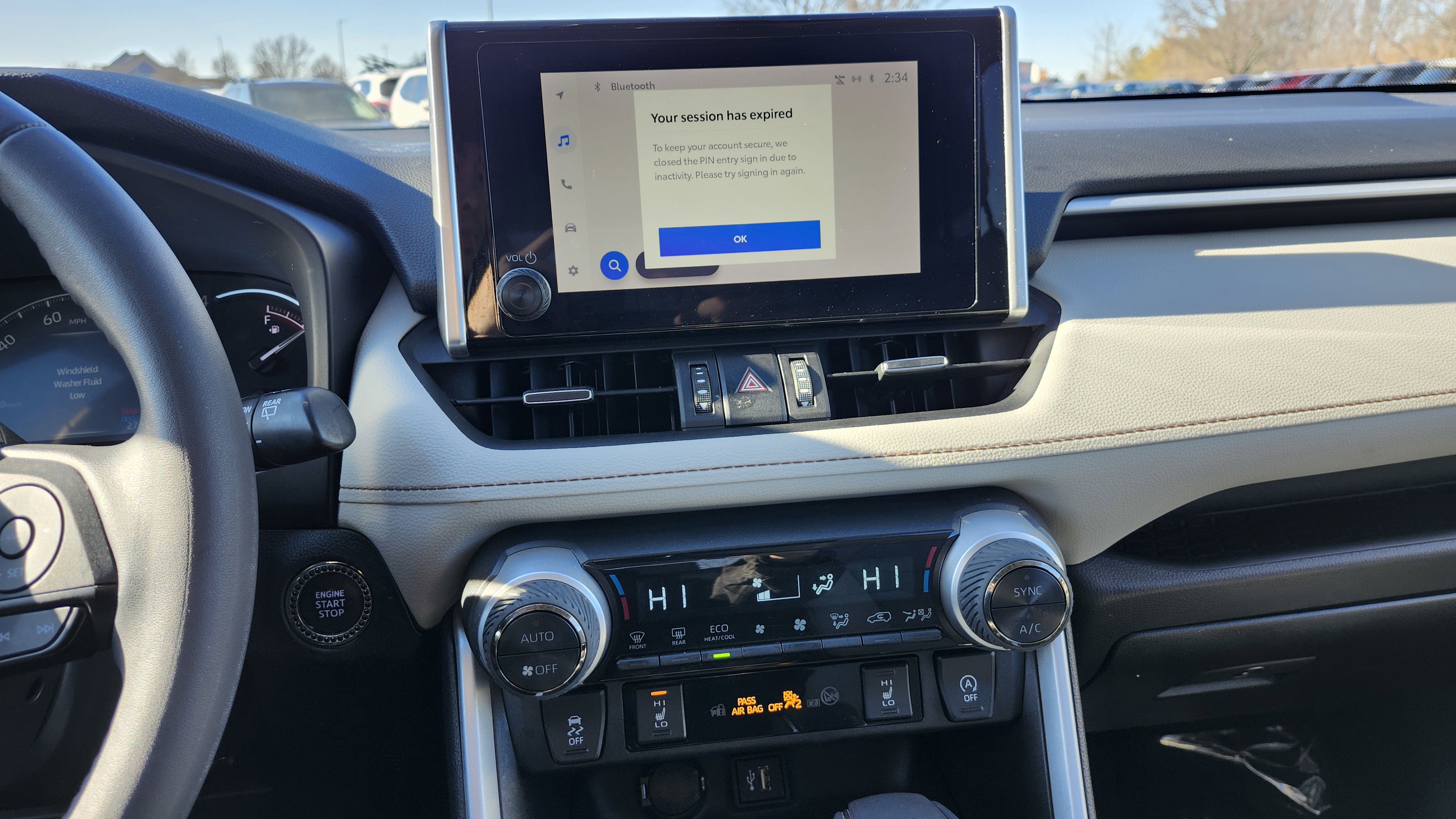 Used 2023 Toyota RAV4 XLE Premium image 34