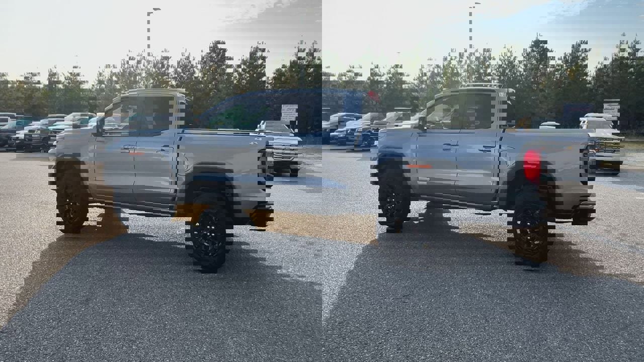 New 2026 GMC Canyon Elevation w/ Convenience Package image 40