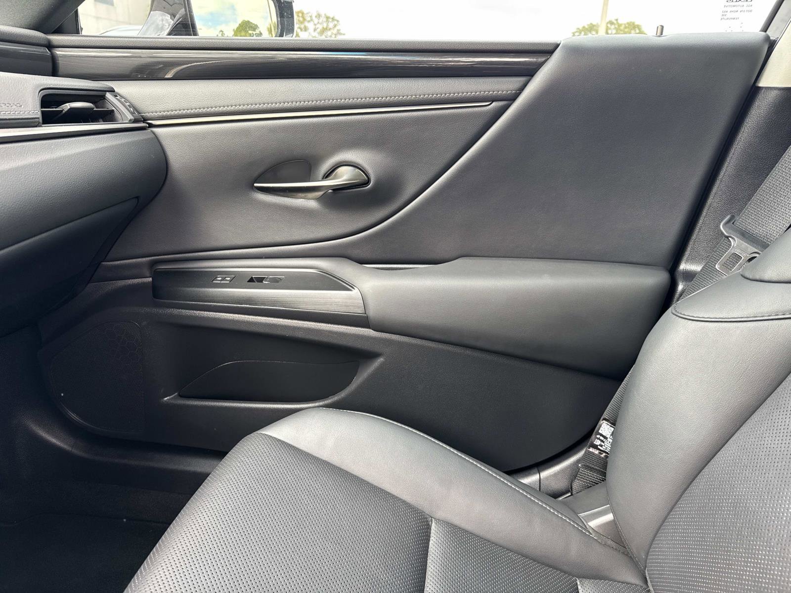 Used 2021 Lexus ES 350 w/ Protection Package (P3) image 22