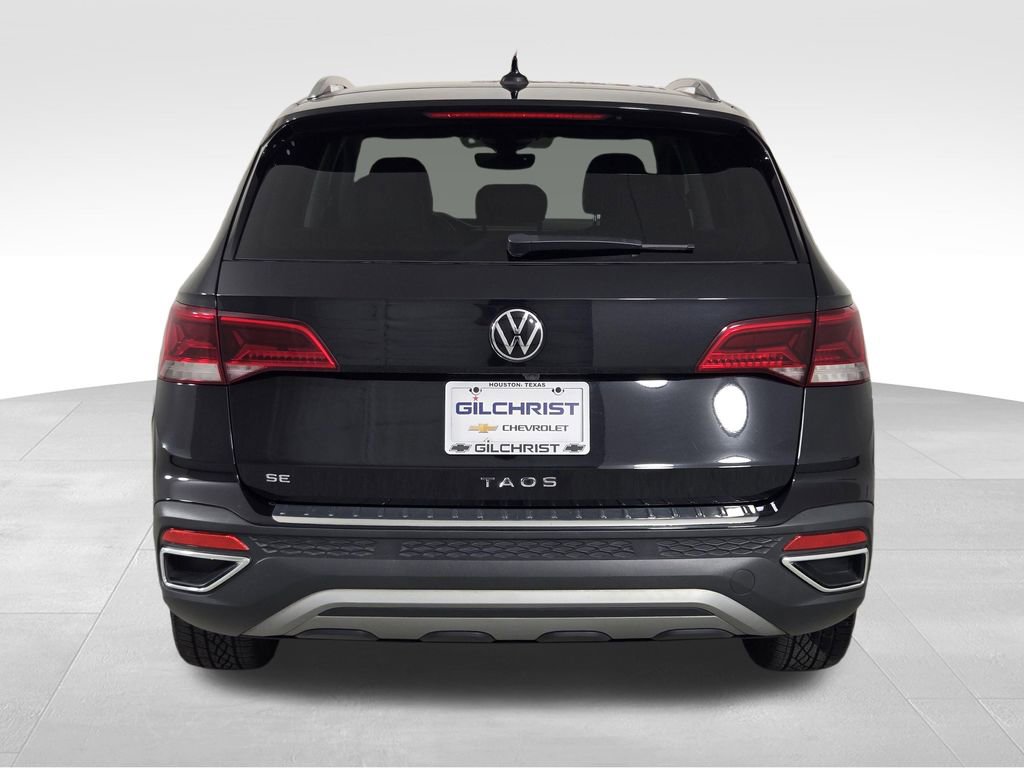 Used 2023 Volkswagen Taos SE FWD image 6