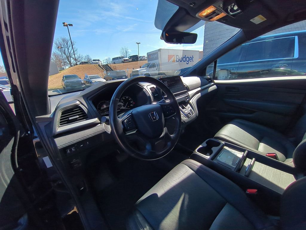 Used 2025 Honda Odyssey Sport-L image 15