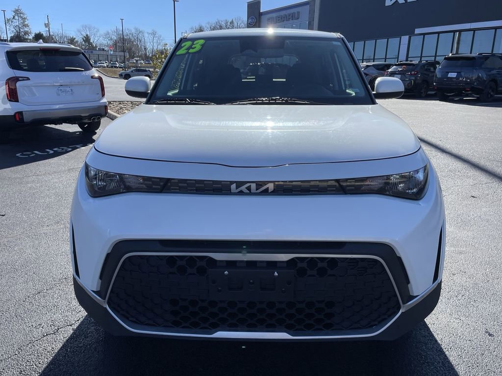 Certified 2023 Kia Soul LX w/ Option Group 015 FWD image 2